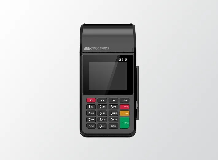  پایانه پرداخت الکترونیک سیار TECHNO S915 نسخه جدیدی از پایانه‌های فروش سیار است که امکان پرداخت با سرعت و امنیت بالا را فراهم می‌کند. این کارت‌خوان با بهره‌گیری از قابلیت‌های جدید و نوآورانه، باطری پرقدرت، وزن پایین و سرعت بالا در پردازش تراکنش‌های مالی، تجربه‌ای باکیفیت را برای کاربران خود در استفاده از این دستگاه، به‌صورت سیار رقم می‌زند.